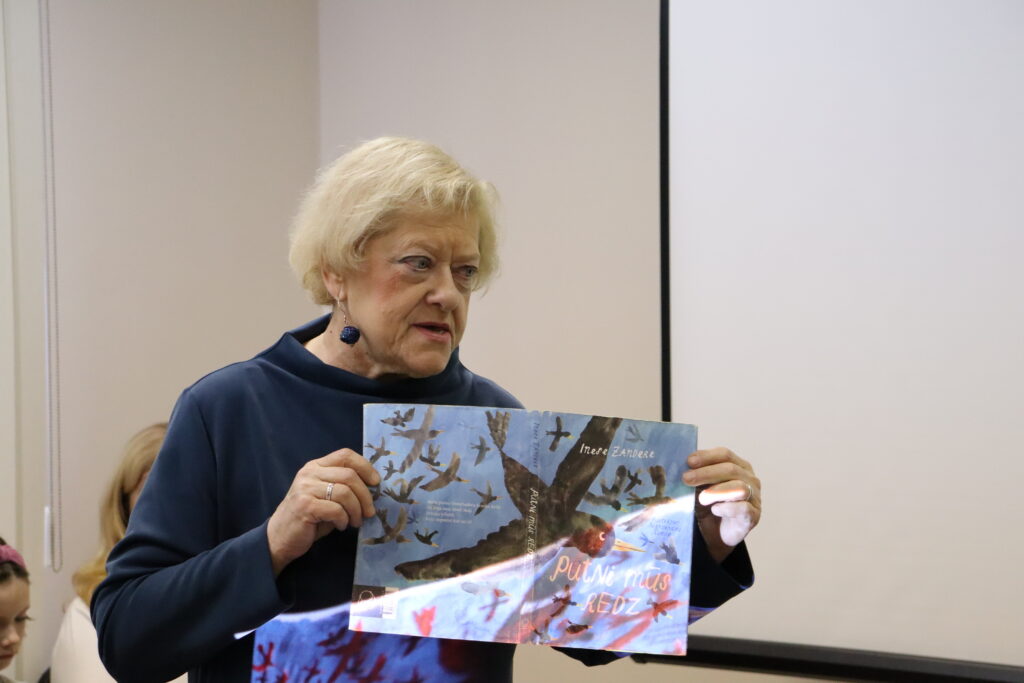 “Strazdā” viesojas dzejniece Inese Zandere