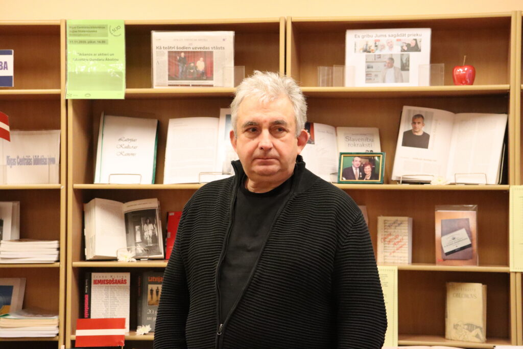 Juglā viesojas aktieris un tulkotājs Gundars Āboliņš