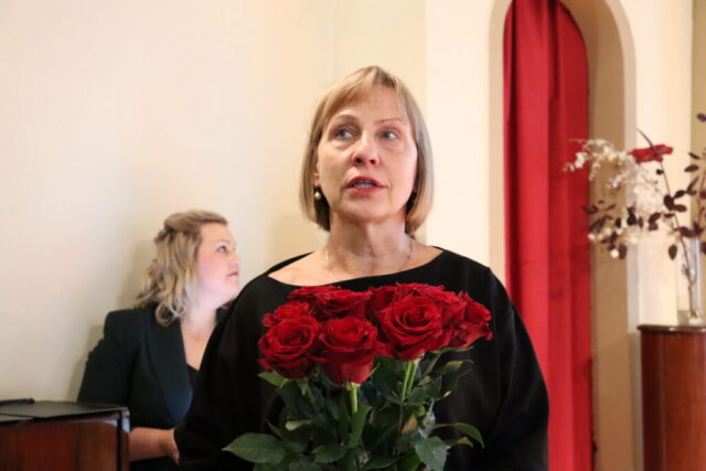 Vārds Latvijas Kultūras ministrijas Arhīvu, bibliotēku un muzeju nodaļas vadītājai Līgai Dimantei