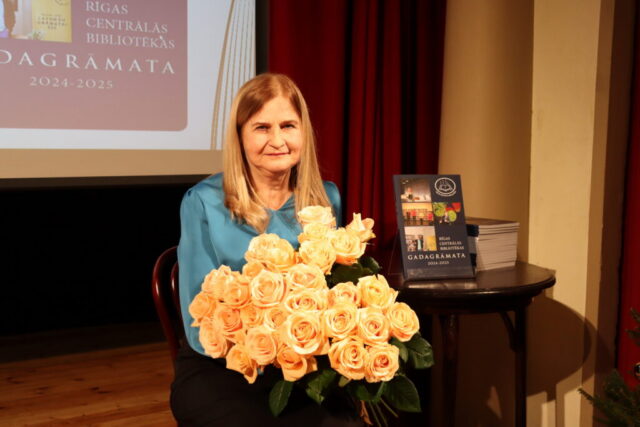 Inta Sallinene ir stāvējusi pie šūpuļa katrai no divdesmit divām Gadagrāmatām gan kā sastādītāja, gan kā rakstu autore