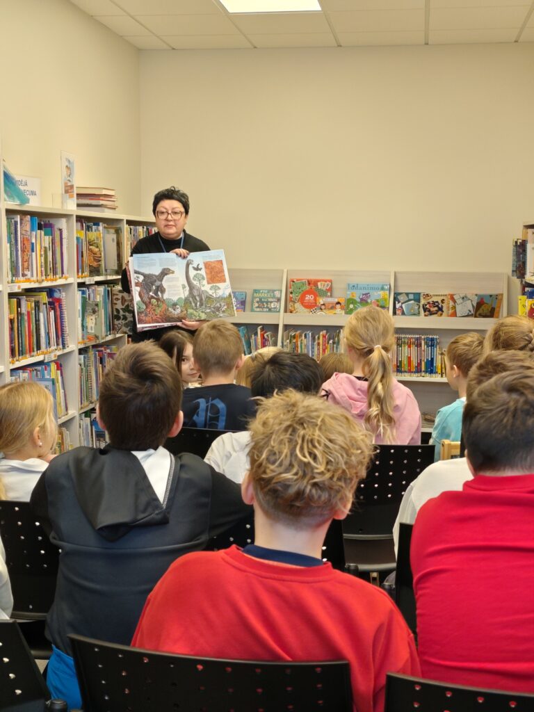 “Rēzna” aicina darboties bibliotēkā!