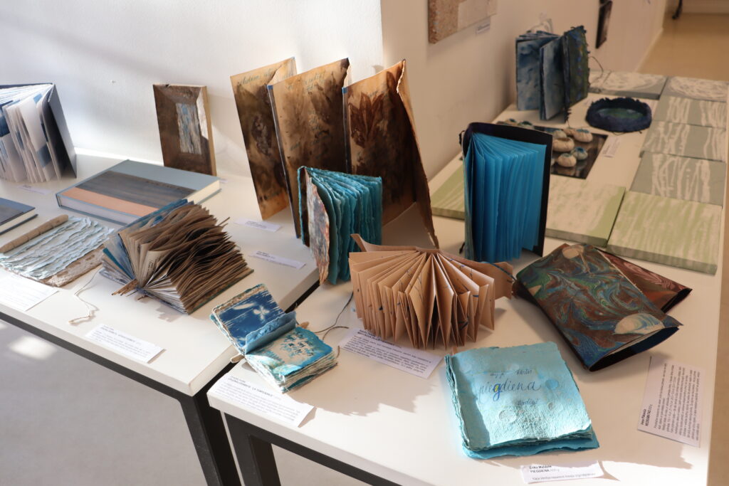 Un atkal zilā vakarā…