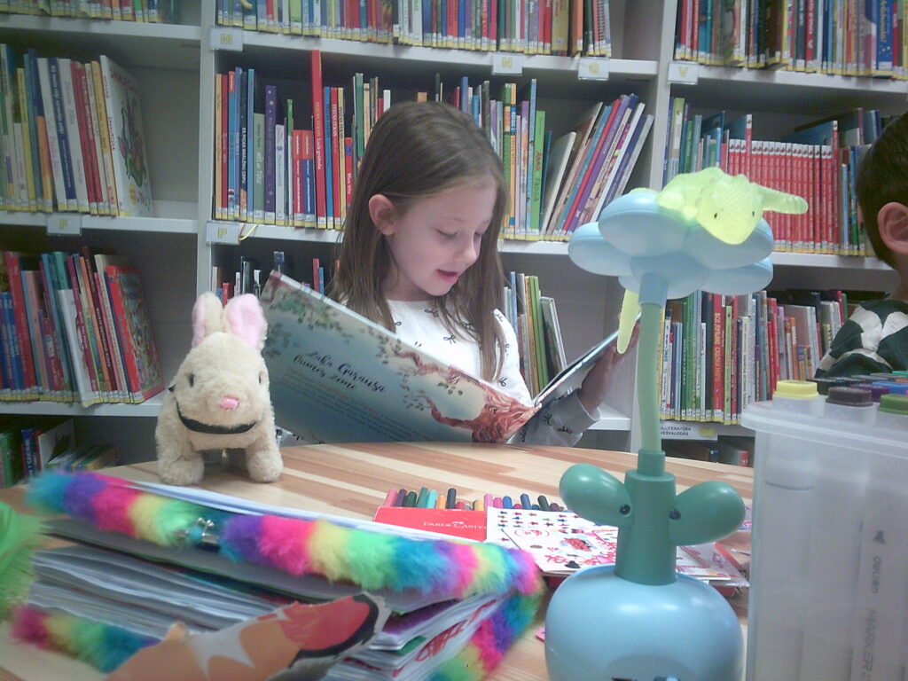 Lasīšanas klubs “Burtiņš”