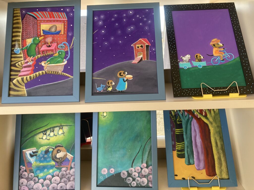 Mākslinieces Marinas Heniņas ilustrāciju izstāde “Eju meklēt draugus!”