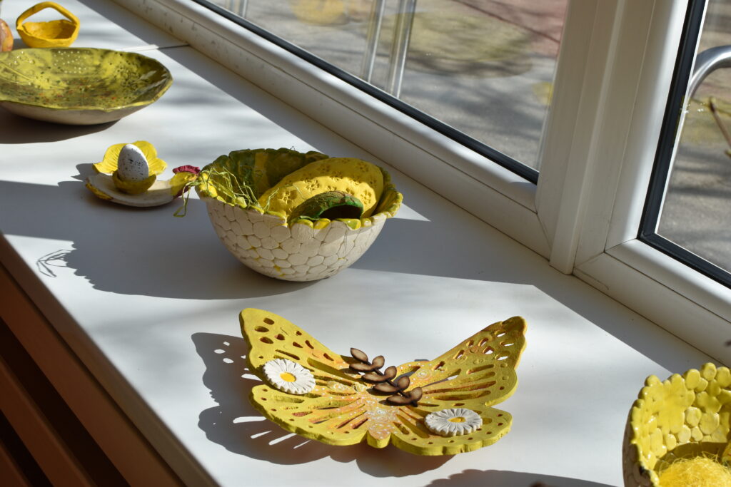 Izstāde “Saules raksti pavasarī”